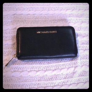 Micheal Kors Medium size Wallet Black Leather